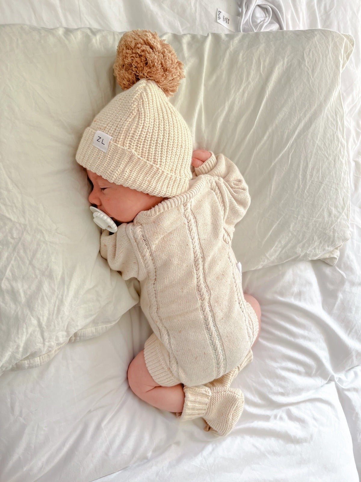 Chunky Knit Pom Beanie - Biscotti Fleck