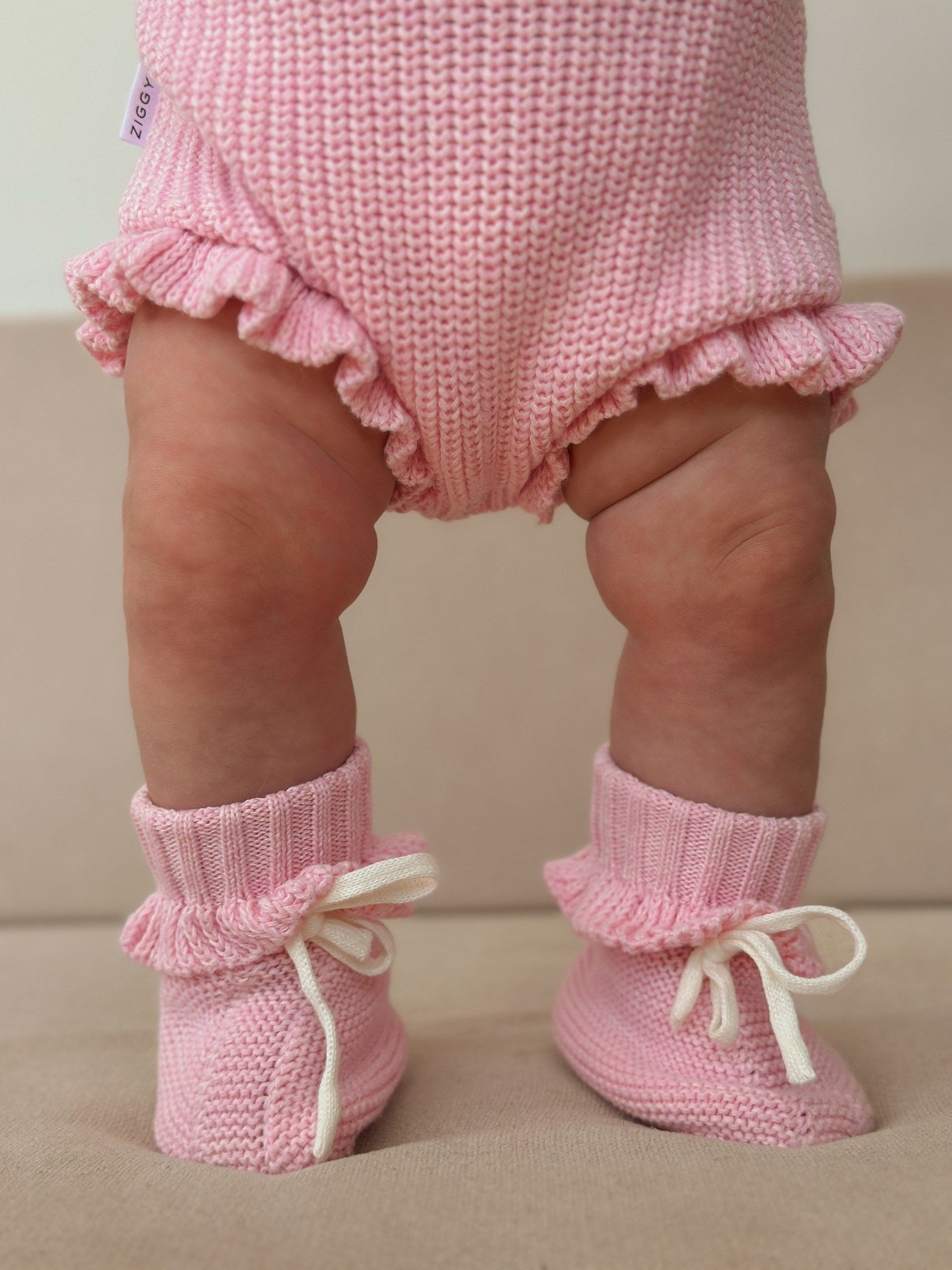Knit Frill Booties - Dahlia