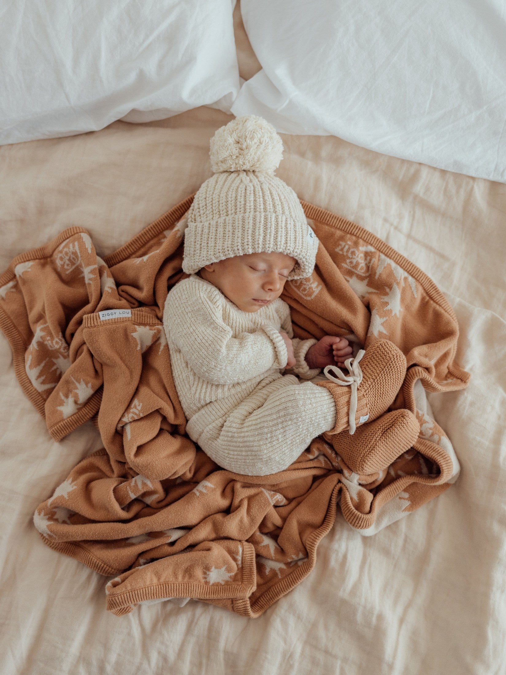Super Chunky Knit Beanie - Sprinkle