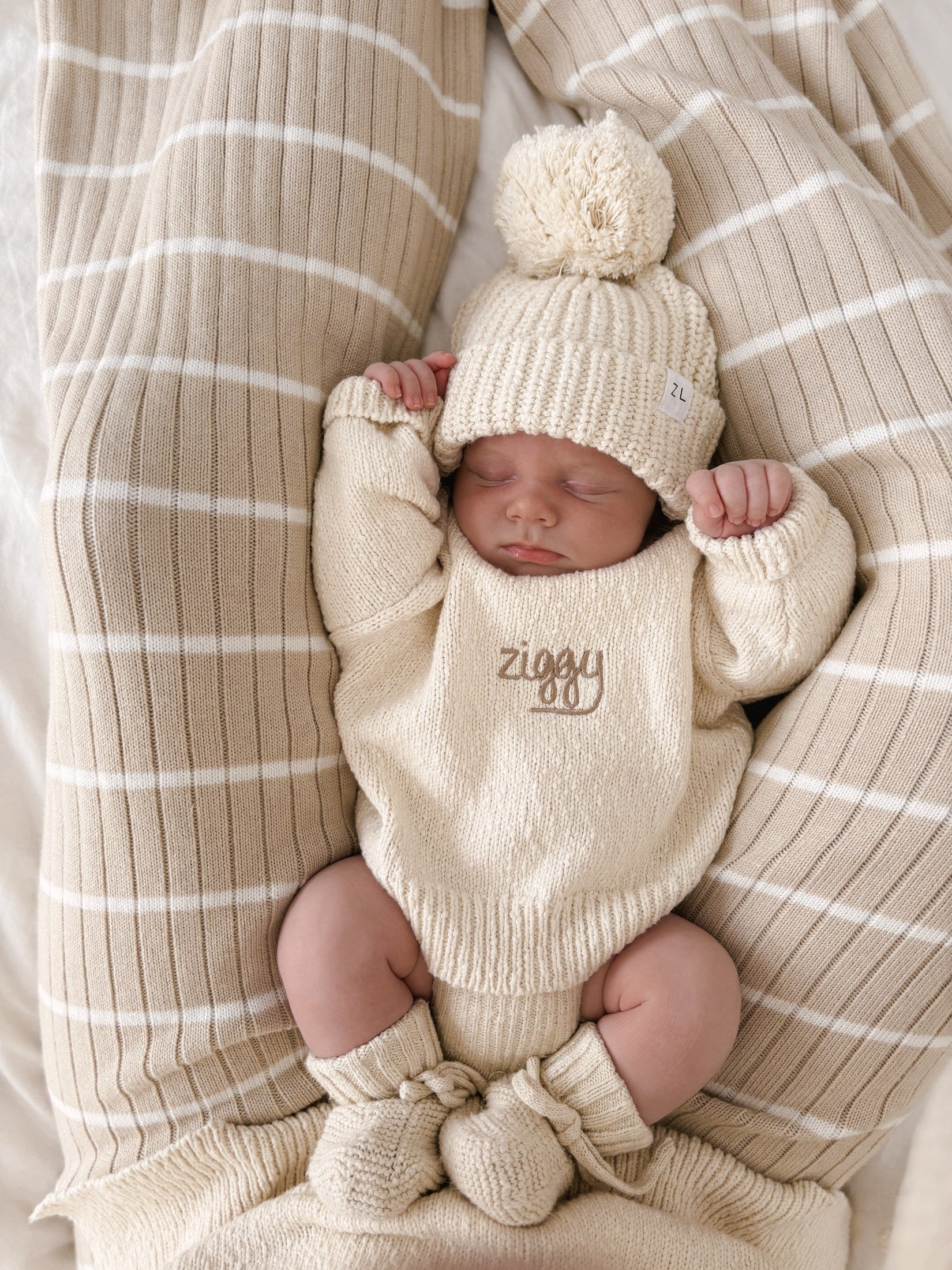 Super Chunky Knit Beanie - Sprinkle
