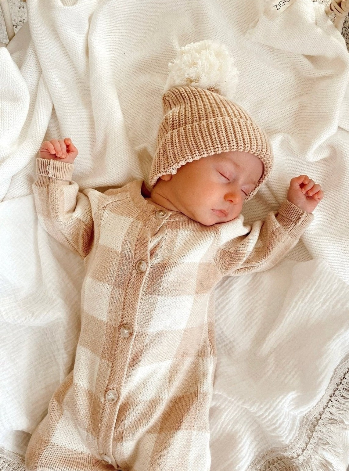 Chunky Knit Pom Beanie - Caramel Gingham