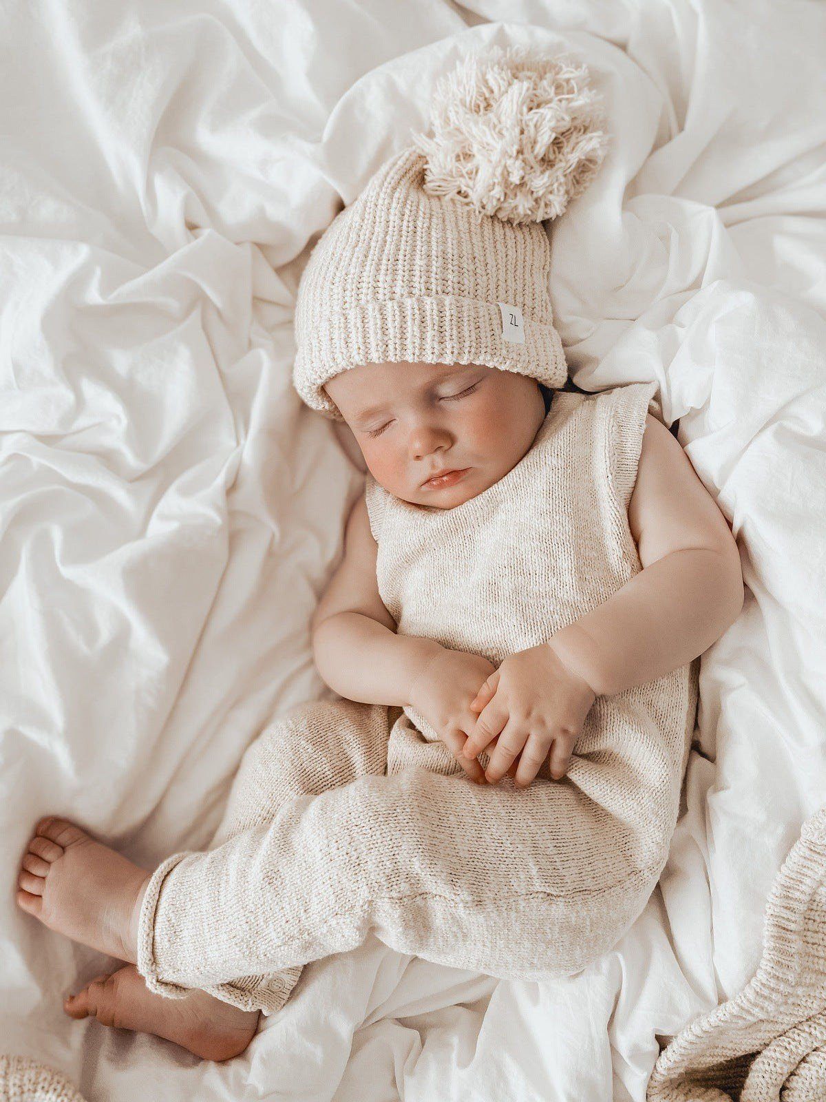 Chunky Knit Pom Beanie - Biscotti Fleck